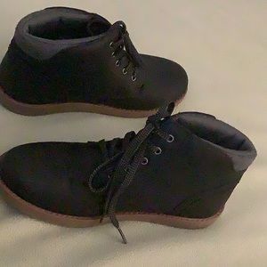 Sonoma Good for Life boys boots size 6. See pictures.